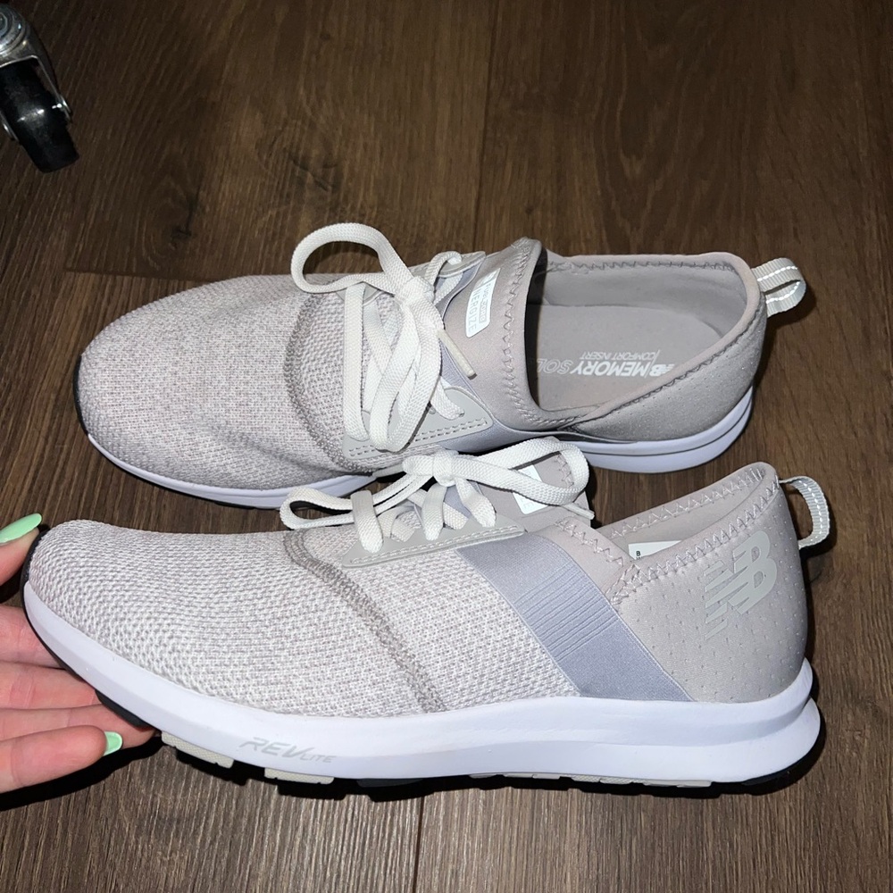 New balance women’s shoes